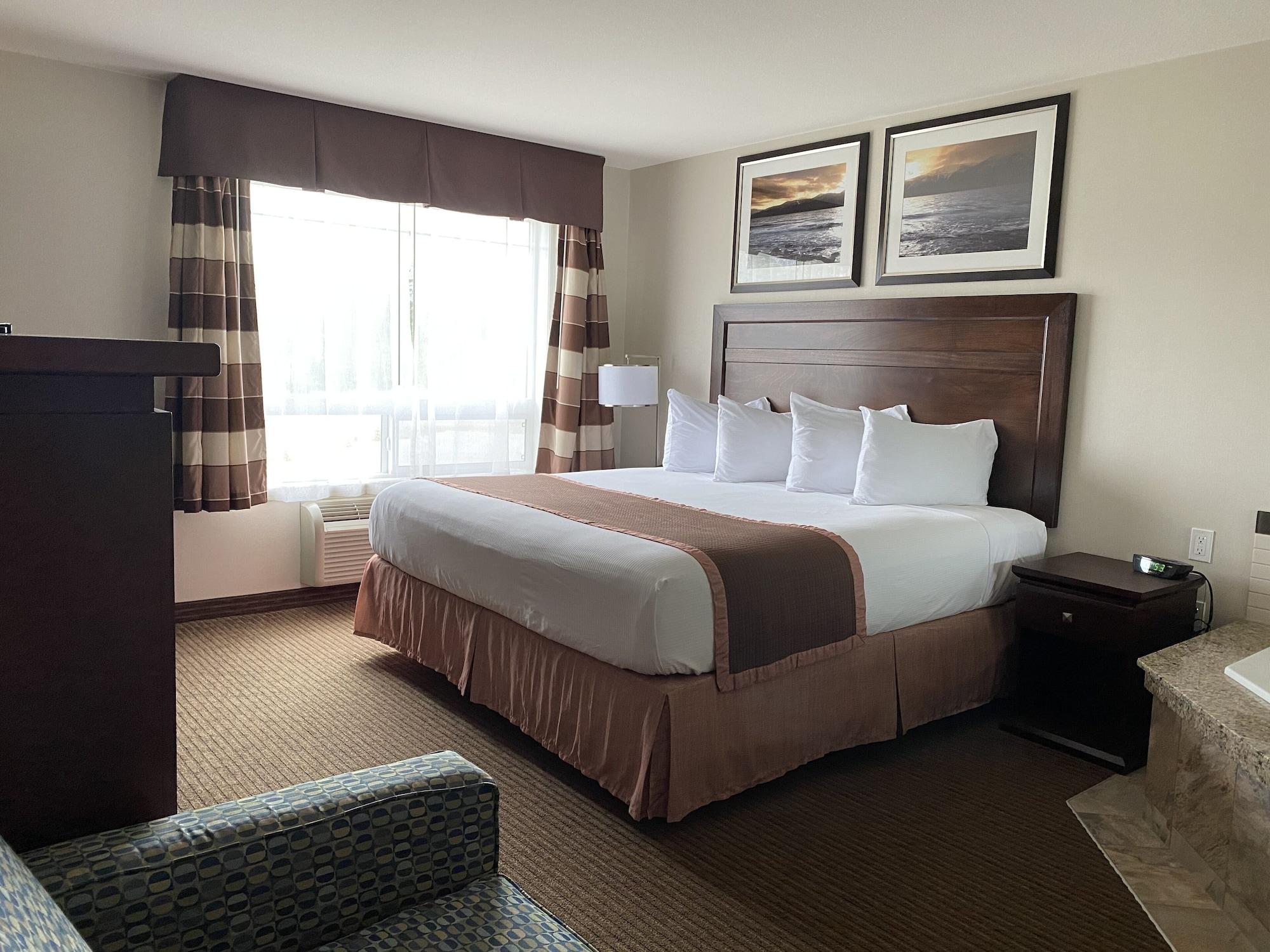 Отель Ramada By Wyndham Крестон Экстерьер фото